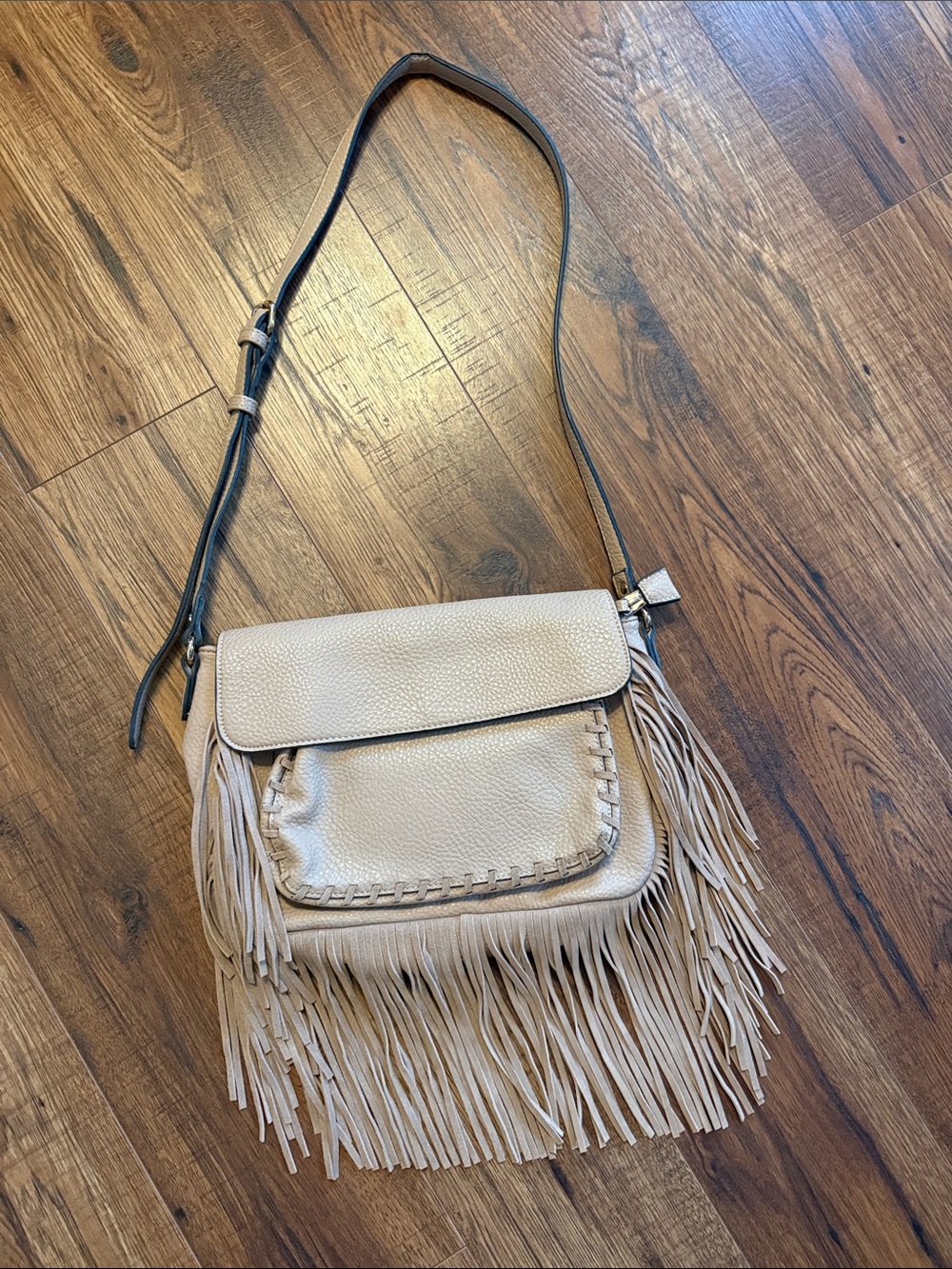 Moda Luxe Bohemian fringe crossbody handbag